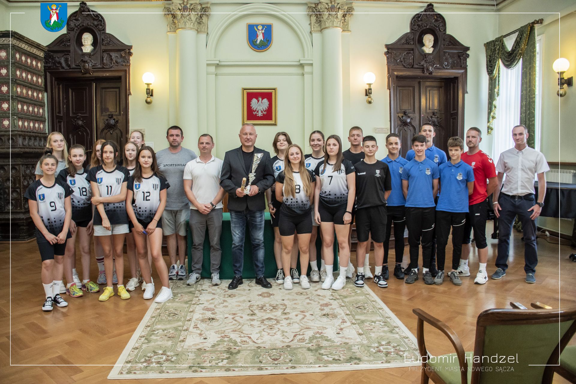Miłe spotkanie z zawodniczkami i zawodnikami, którzy reprezentowali Nowy Sącz podczas zawodów sportowych w Mieście Vsetin w Czechach.👏